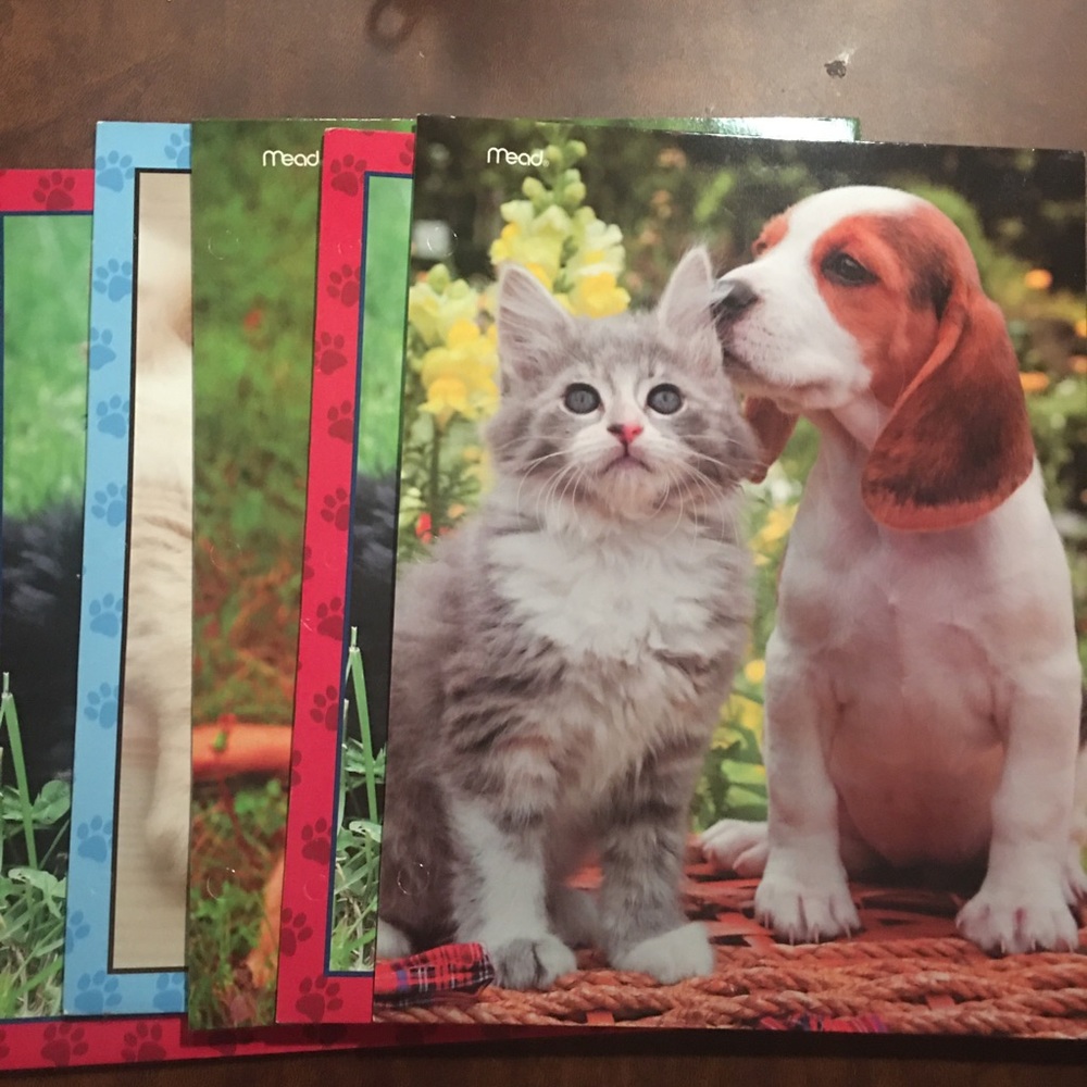 host pick 🎉🎉🎉🎉🎉NWOT 5 Dog Folders 🐶 🐩 🐕